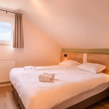 The Detached 4b1 Holiday home