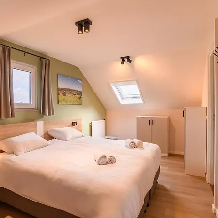 Holiday home In Reevallis Near Scenic Hills