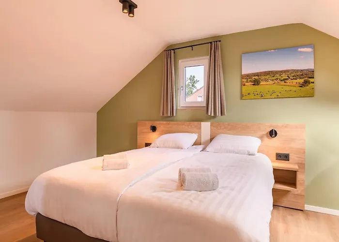 In Reevallis Near Scenic Hills Вейлен